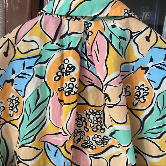 ASTR The Label Tropical Cropped Linen Blend Top with Buttons Size M - Picture 10 of 14